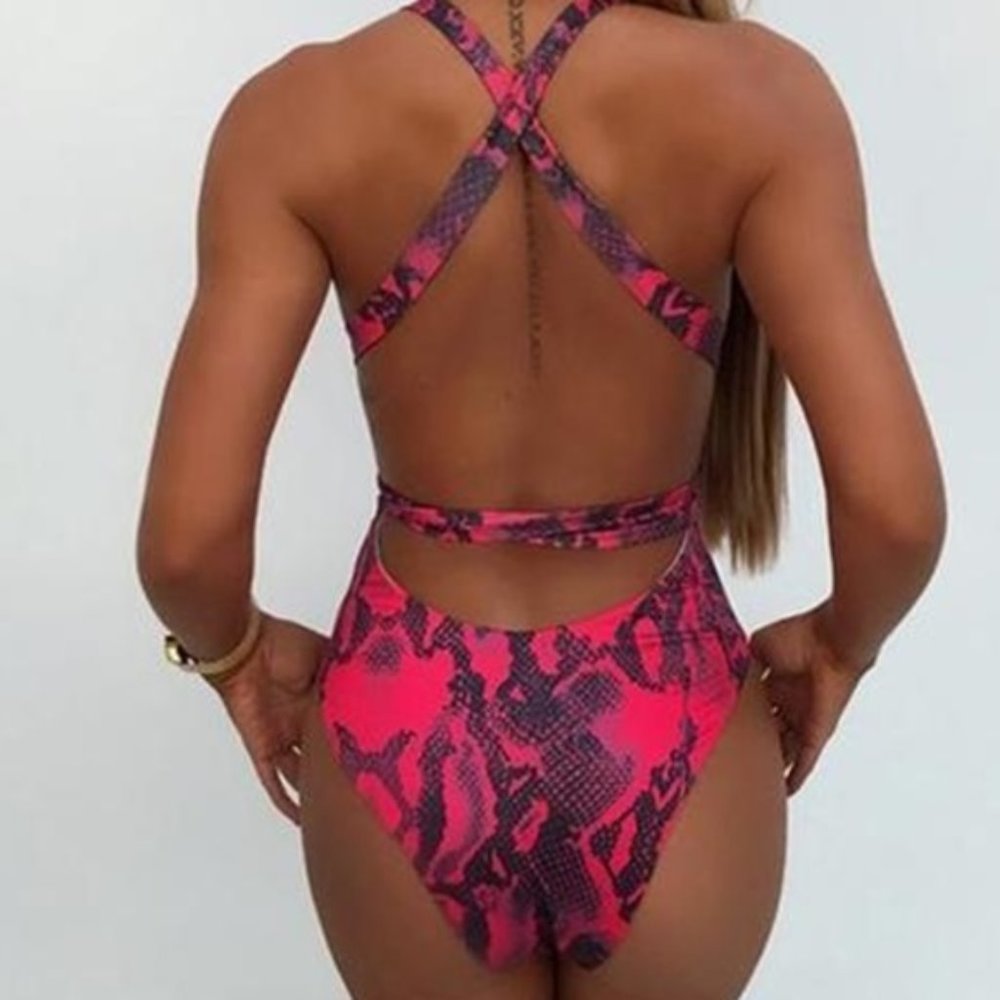 SEXY PINK SNAKE PRINT SWIMSUIT - Picture 4 of 4